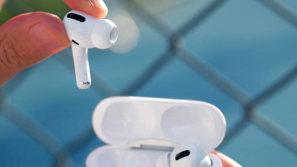 AirPodを片耳だけつけた状態でノイズキャンセリングを有効にする方法