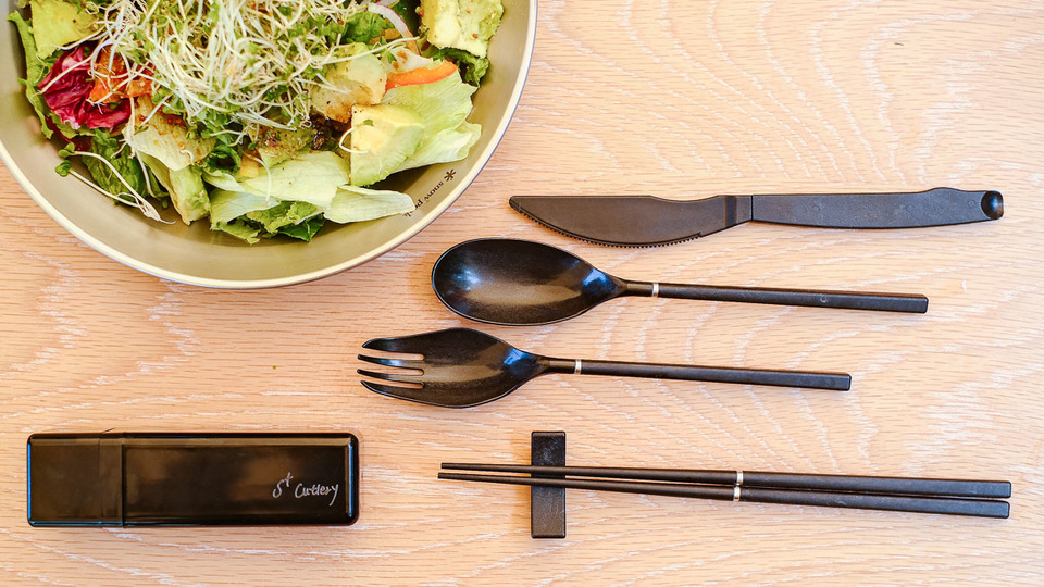 軽くて丈夫。ポケットサイズにカトラリー一式が詰まった「S+Cutlery」を使ってみた