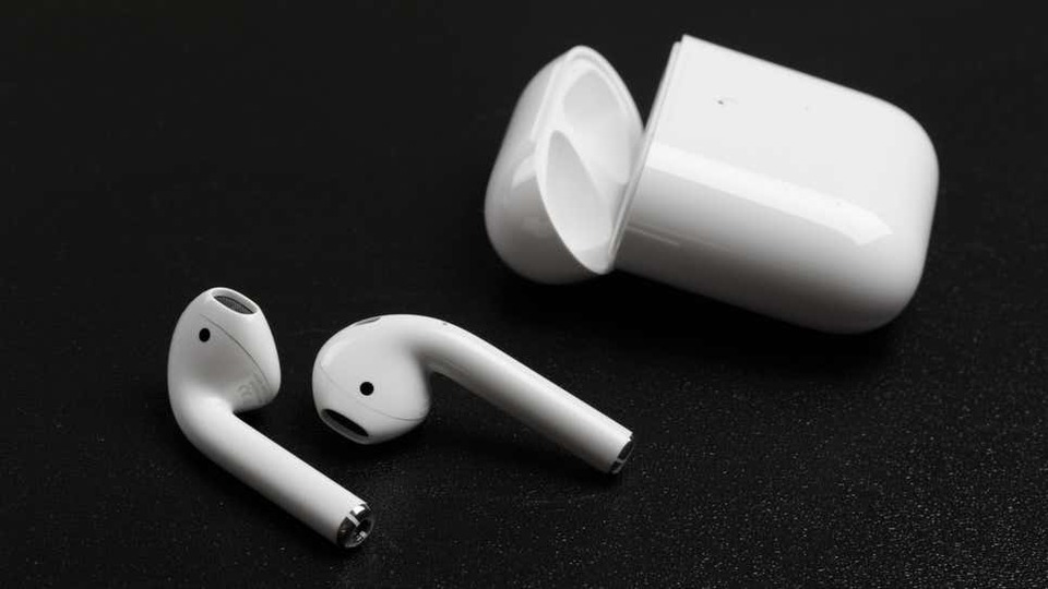 失くしたAirPodsを「探す」で見つける方法と注意点