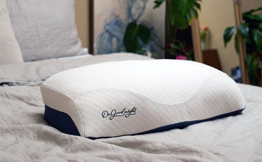 形状と2段構成がポイント! 睡眠姿勢をしっかりサポートしてくれる枕「Dr. good night」が登場