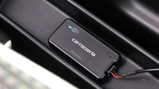 渋滞も楽しくなる？ 車内を超快適空間に変えるガジェット活用法