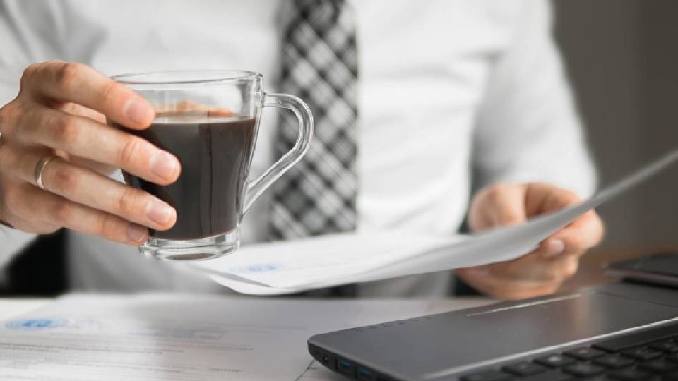 コーヒーが冷める・こぼれる問題を解決! デスクに置きたいタンブラー&マグ