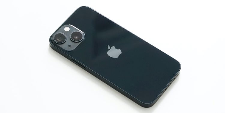iPhone 13 ミッドナイト