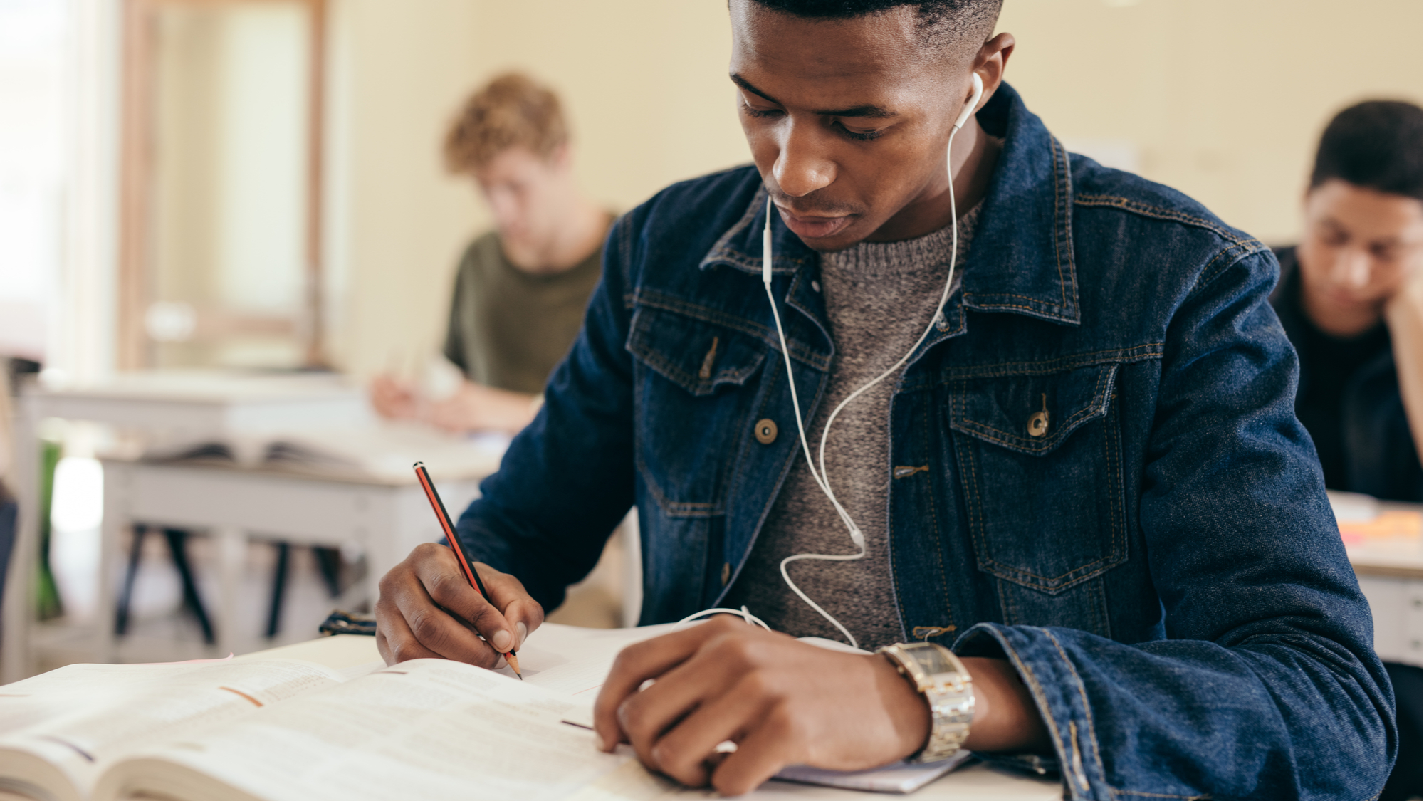 英語が自然に身に付く 私が音楽を学びに活用した方法 ライフハッカー 日本版