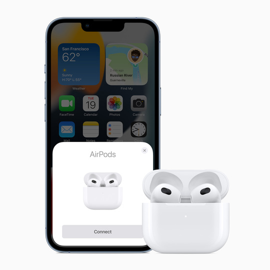 Apple_AirPods-3rd-gen_iPhone-13-pairing_10182021