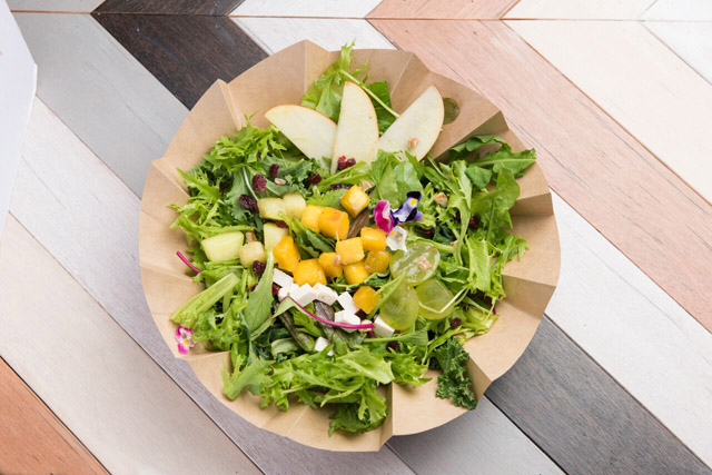 1712_alohasalads_04.jpg