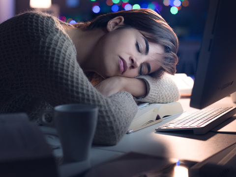 夜更かしが死亡率を上げる理由って?