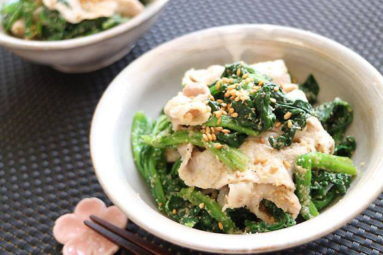 10分レシピ 鉄分の吸収率を高める ほうれん草と豚肉のごまポン酢和え Mylohas