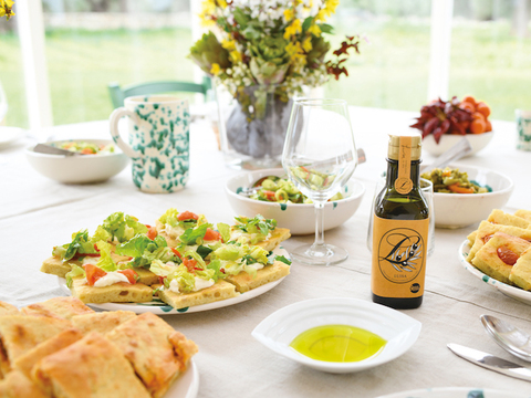 名門オリーブオイル農家の4代目が作る、香り豊かな有機JAS認定オリーブオイル