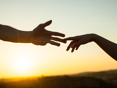 不幸になることから離れて、幸せを手にする方法