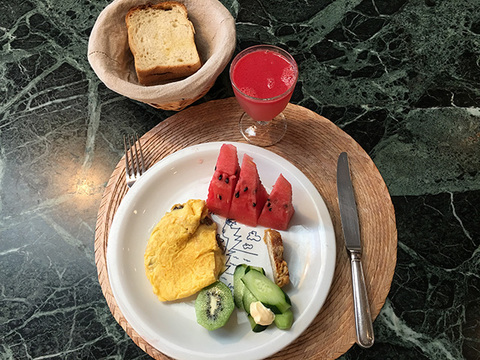 すかなごっそ・さかな館で買った｢地魚にぎり寿司｣【こぐれひでこの 