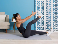 一気に脂肪を燃焼! V字をつくる腹筋トレで体ぽかぽか