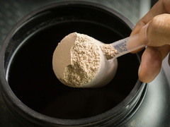 プロテイン入りの食品は本当に健康にいいの? 買う前に自問すべき3つの質問