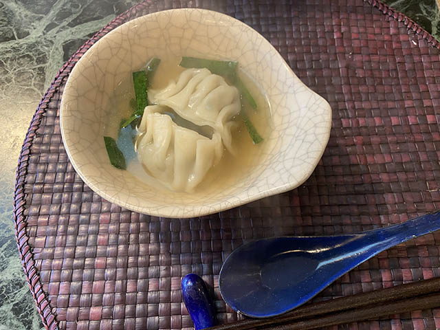 スープ餃子