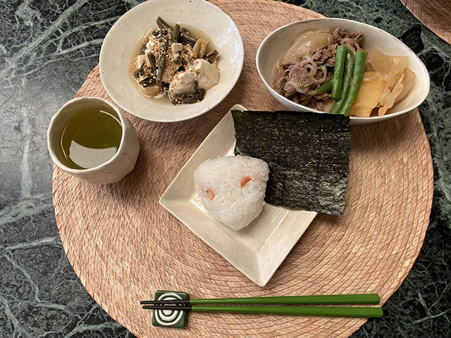 20.09.04_b_niku_onigiri_2