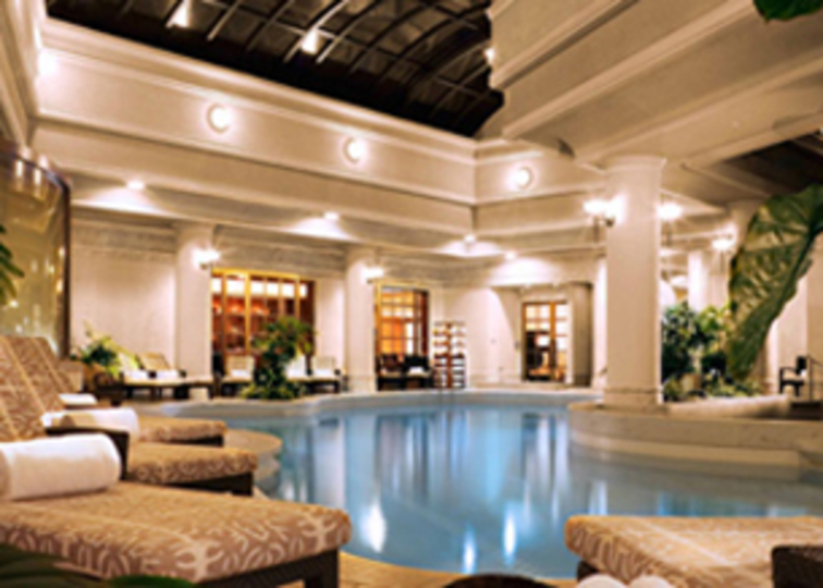 仕事帰りにも立ち寄れる 大人の女性にぴったりなホテルのラグジュアリー プール4選 Mylohas