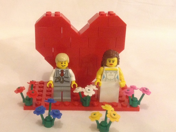 結婚式のお祝いもlegoで決まりだね Roomie ルーミー