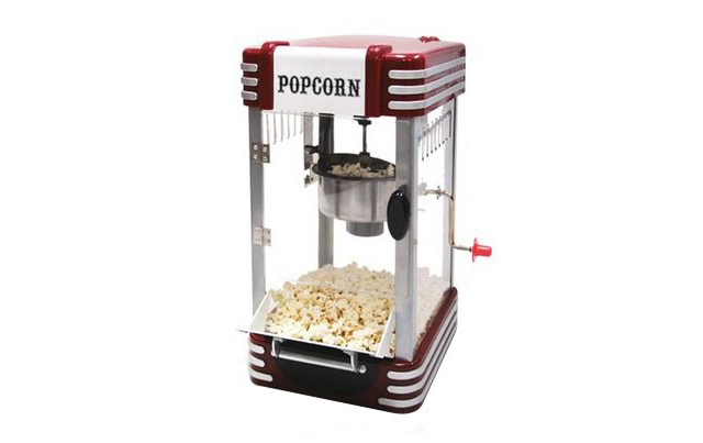 梅雨は家で楽しみたい ホームシアター を完璧にサポートするアイテム7選 Roomie ルーミー