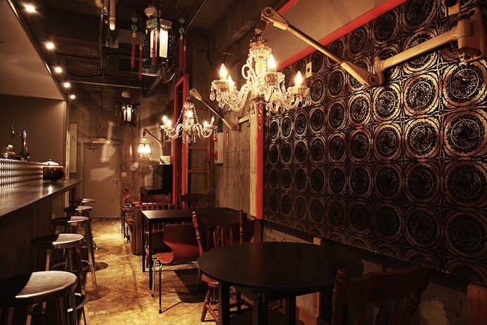 美容院をリノベした赤羽のホテル Ichinichi で タイムスリップ気分を味わう Roomie ルーミー