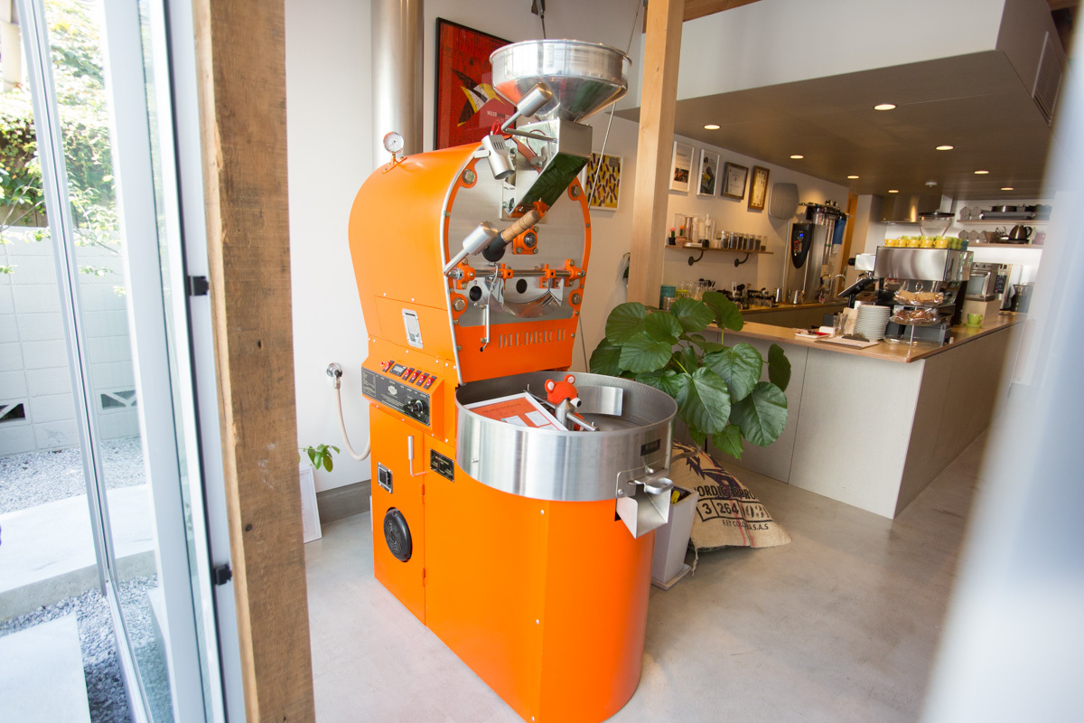 築52年の空き家を 自宅兼カフェ にリノベーション 経堂 みんなの部屋 Roomie ルーミー