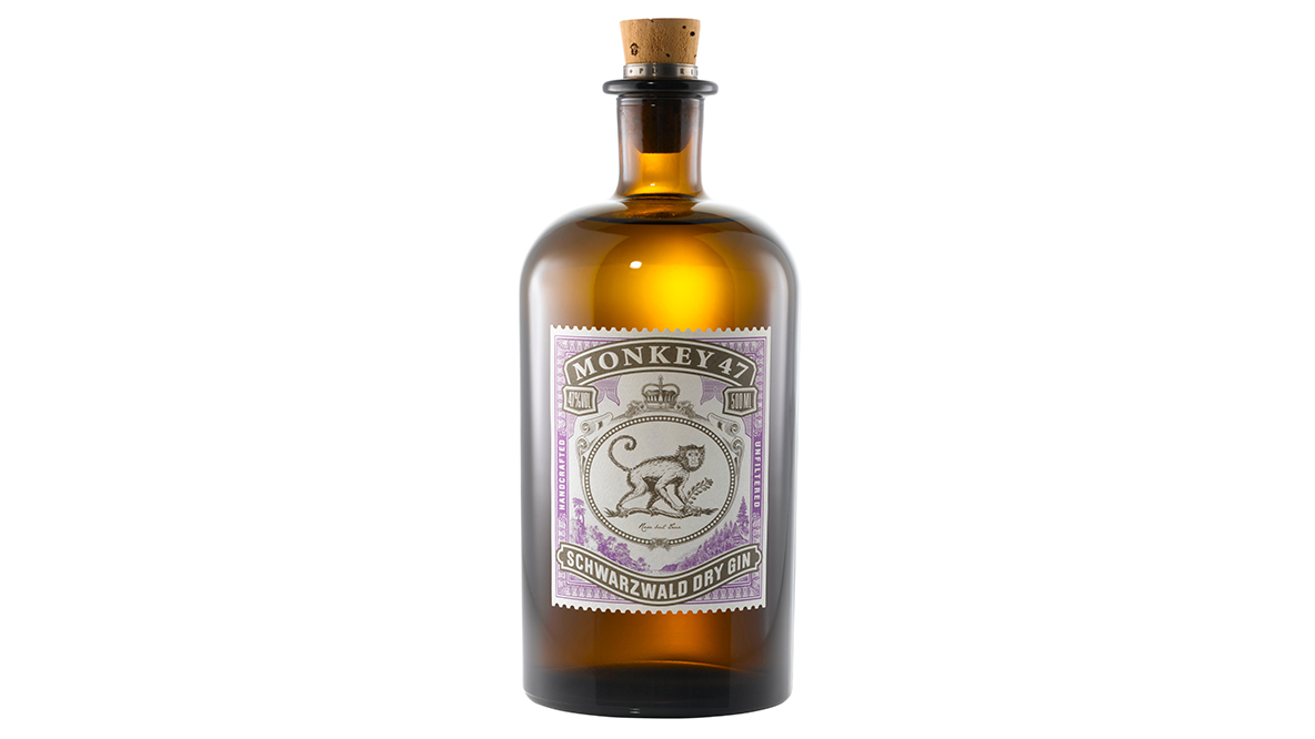 ペルノ・リカール・ジャパンが2月1日(水)から発売する「MONKEY 47(モンキー 47)」の紹介。英国統治下のインド・マドラス州で生まれた英国空軍の中佐、モンゴメリー・コリンズ氏が試行錯誤の上創り出したレシピを基に誕生したジンブランド。