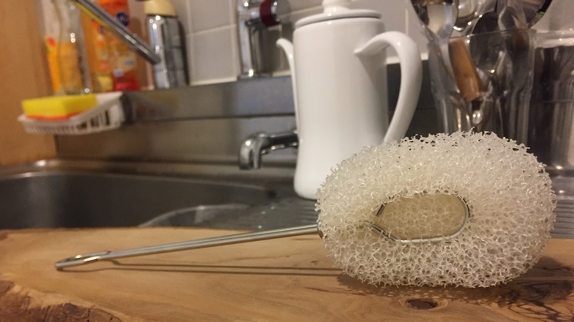 無印良品の柄つきスポンジが、夏の麦茶づくりをフォローする|マイ定番スタイル
