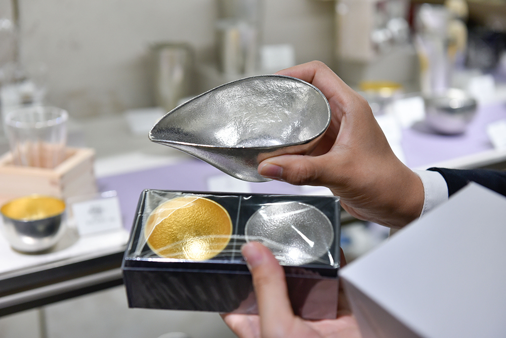 能作の酒器「yure ミニ 2個セット」(8,400円)+片口の小