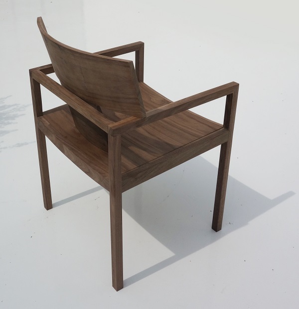家具とテーブルウェアのデザイン展示会「Life around the Table」