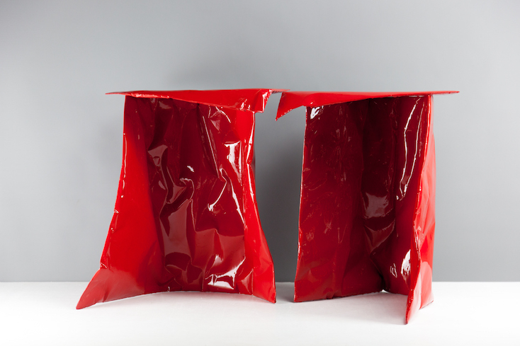 アートのようなおしゃれなテーブルPaper Plastic