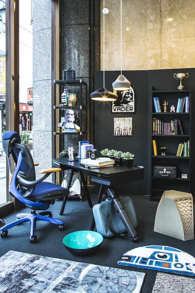 これが130年の技術 大塚家具にて スター ウォーズ 最後のジェダイ 公開記念の限定メタルモデルが販売 Roomie ルーミー