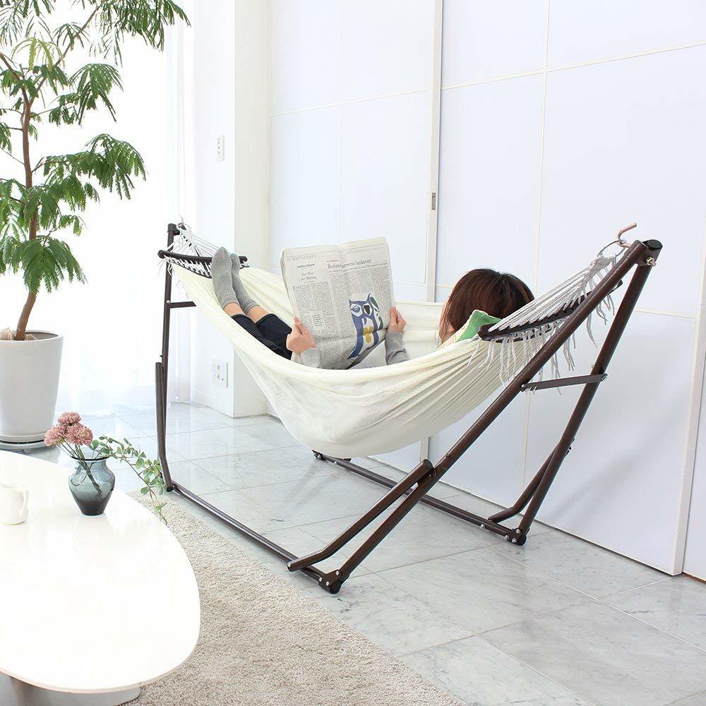 アウトドアで活躍するこのハンモック 部屋ではアレの代用品に Roomie ルーミー