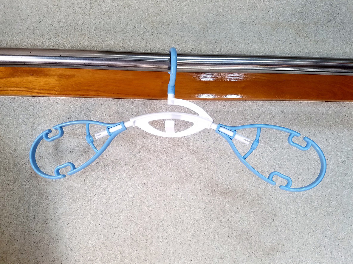 ニトリの奇妙なハンガーが 夏の洗濯で大活躍するだと マイ定番スタイル Roomie ルーミー