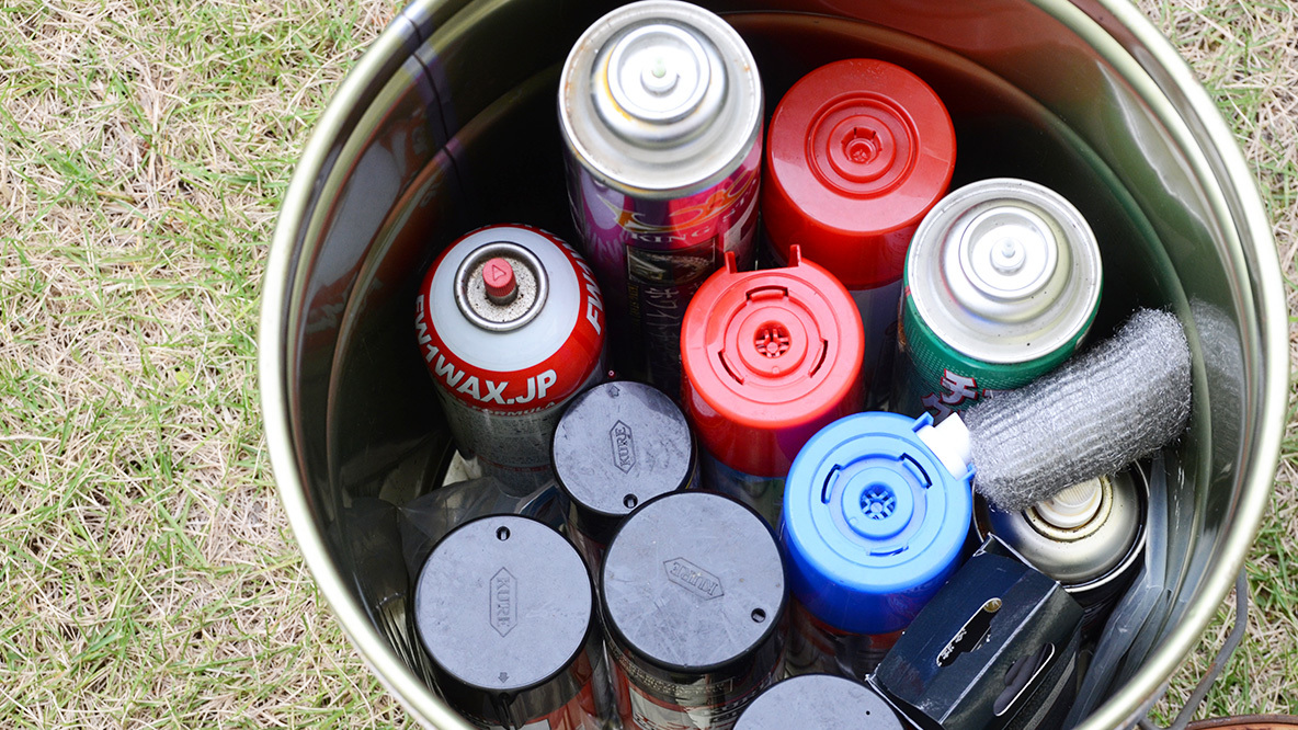 家外の収納は この缶が大正解な理由 マイ定番スタイル Roomie ルーミー