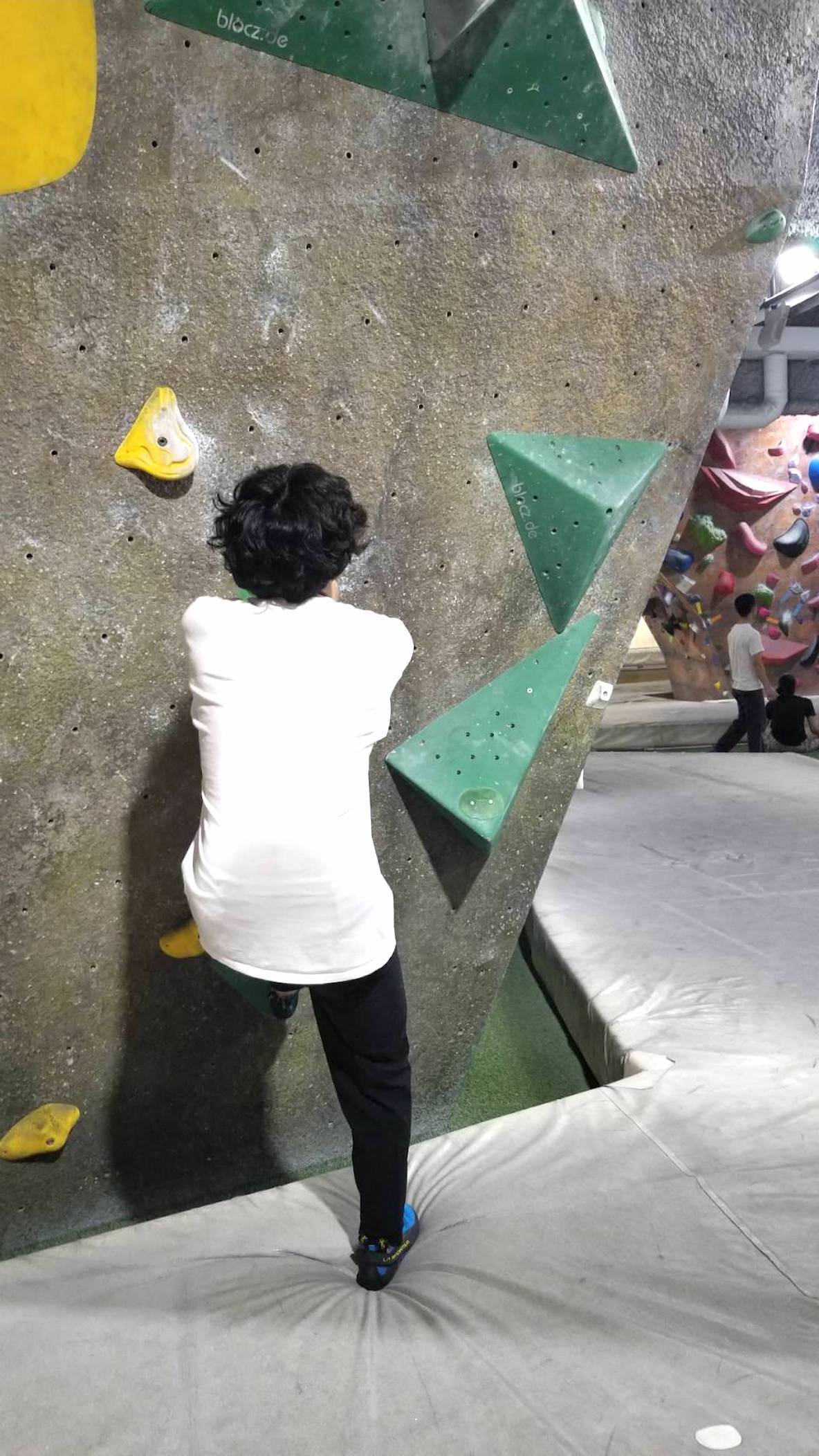 最近ハマったボルダリングが楽しくて マイシューズ買っちゃいました Roomie ルーミー