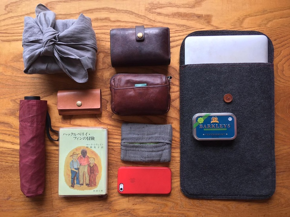 通勤カバンを探し求めた先にたどり着いたのは レザーのリュックだった 増税前にコレが買い Roomie ルーミー