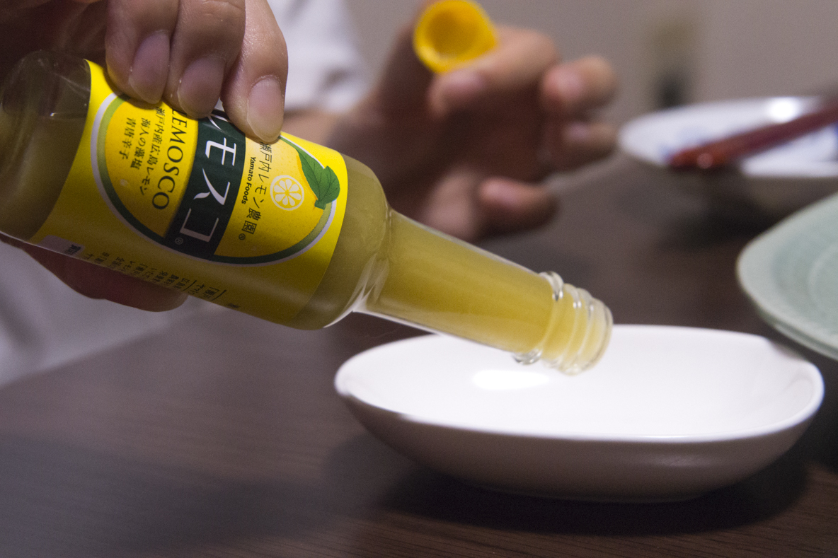スキッとスパイシーなキレ味の調味料発見 レモン タバスコのレモスコが万能すぎる マイ定番スタイル Roomie ルーミー