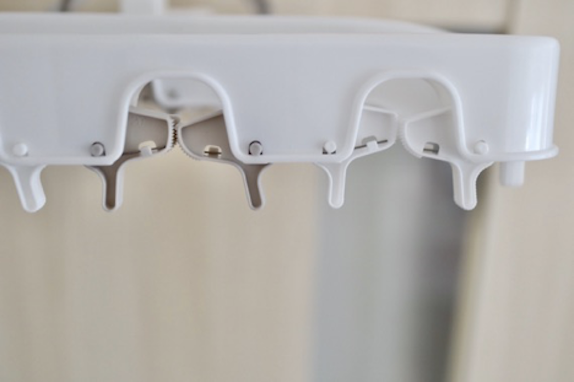 カインズで見つけた絶対に絡まらないハンガー これで洗濯のストレスがなくなるよ マイ定番スタイル Roomie ルーミー