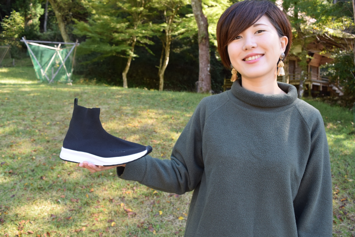 ワークマンの ネオイズムソックスシューズ は軽い履き心地で楽チン Roomie ルーミー