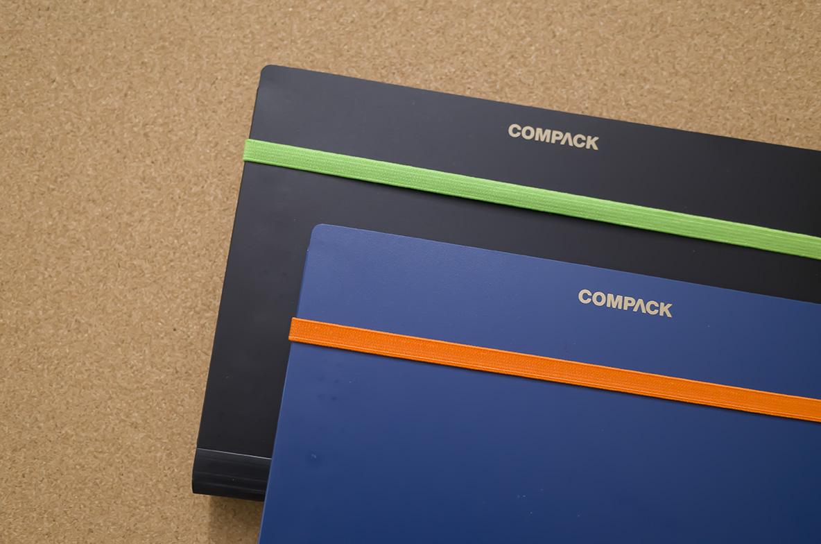 キングジムのcompackでカバンの中身を整理整頓 書類の持ち運びがかなりラクになったよ Roomie ルーミー