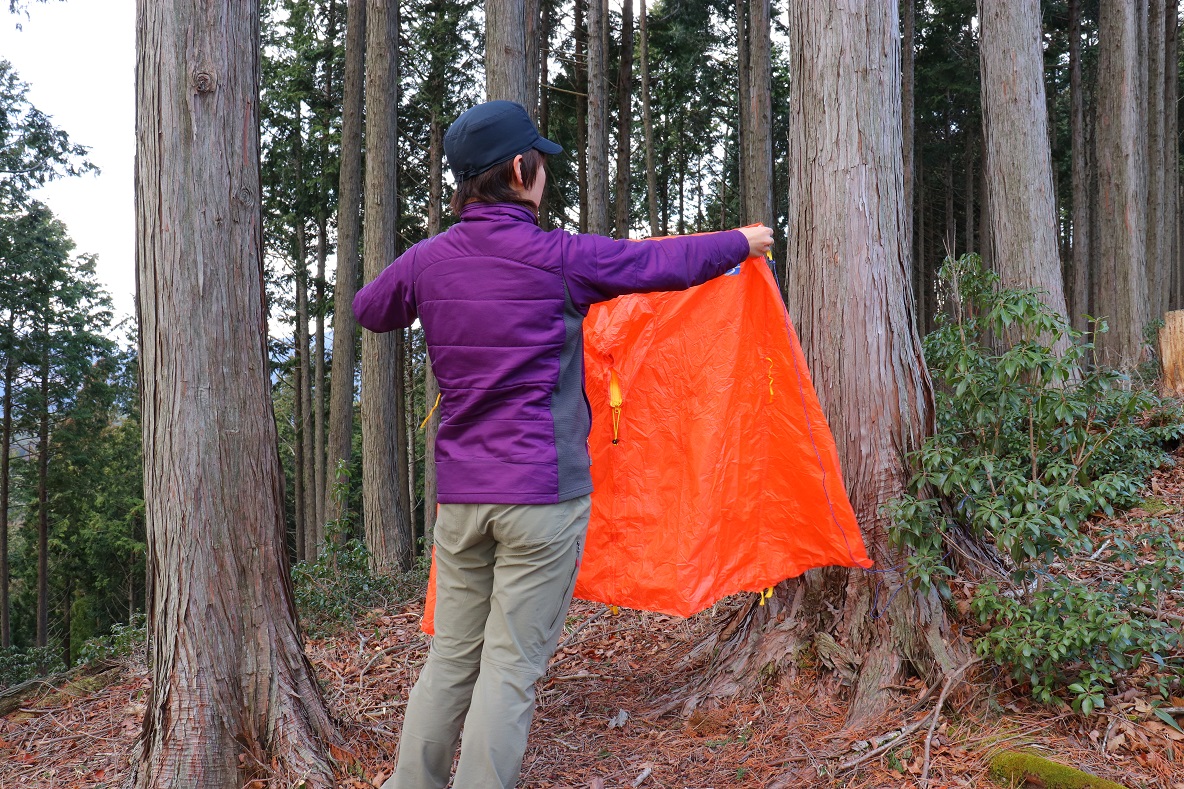 手のひらサイズのピコシェルターが 登山中のもしも のお守りなんです Roomie ルーミー