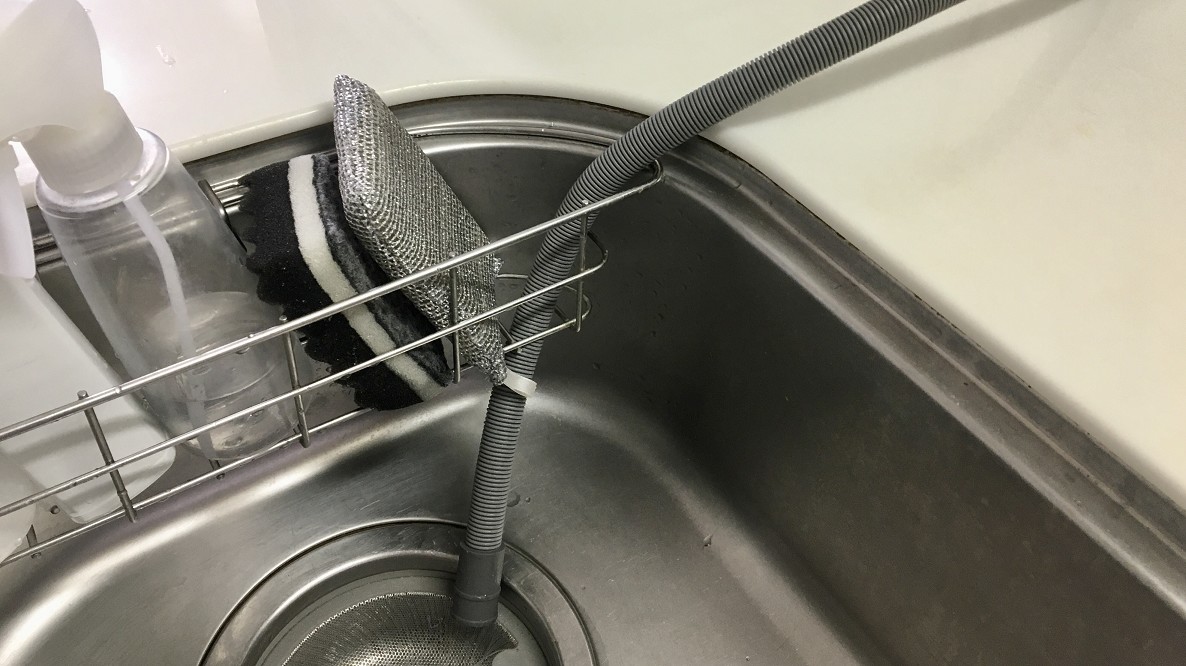 シロカの食洗機をは工事不要で使える! 家族2人分の食器も一度に洗える ...