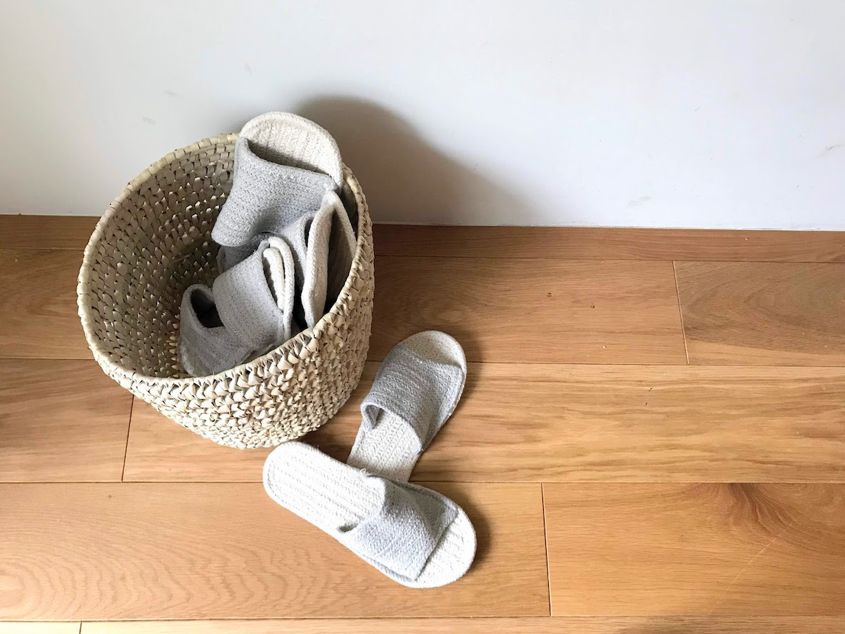 無印良品の インド綿ルームサンダル で足もとから 春感 を取り入れてみる マイ定番スタイル Roomie ルーミー