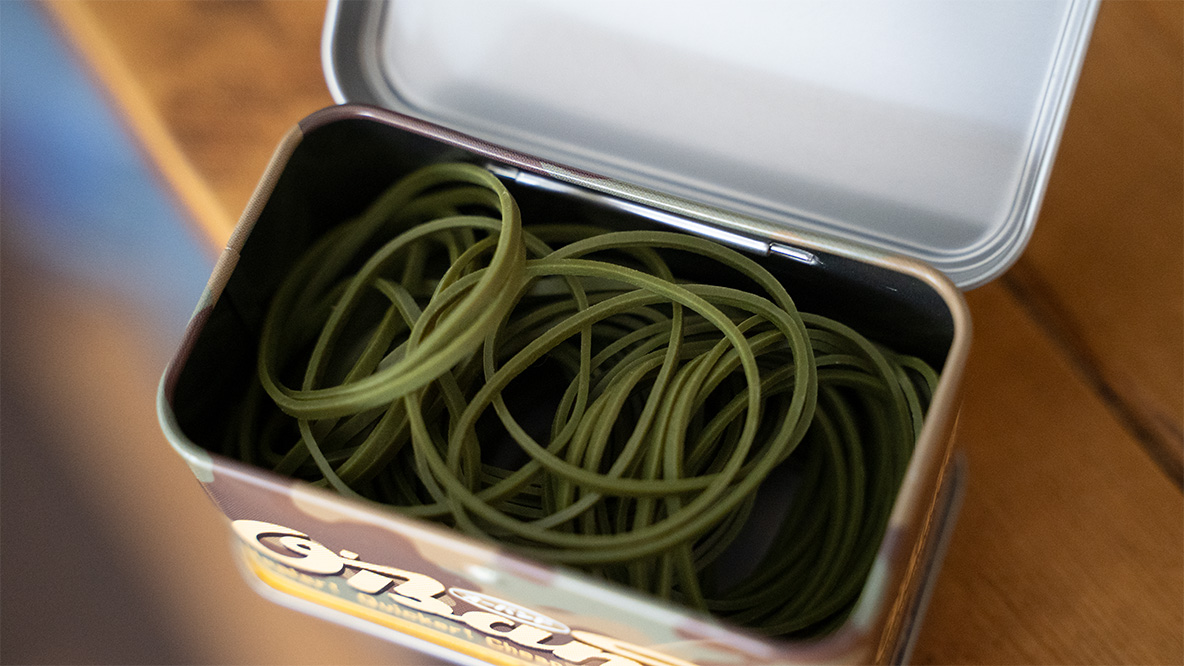 輪ゴムを カモフラ缶 にしてみたら パッキングのはかどり方が段違いになった Roomie ルーミー