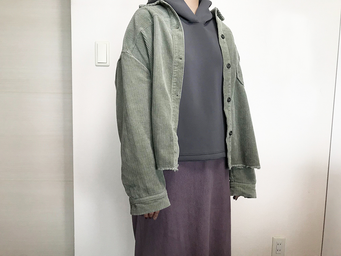 ZARAの「コーデュロイジャケット」は着ぶくれしない絶妙なサイズ感 