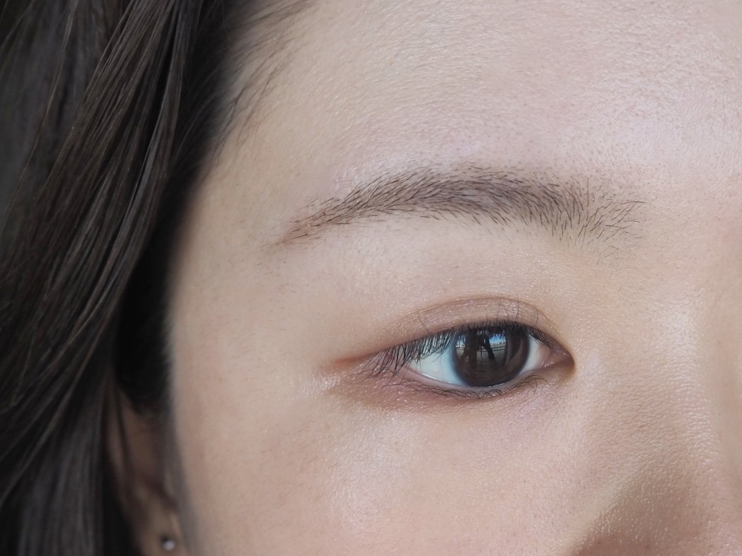 マスクで顔が暗く見えちゃう問題 エテュセの眉マスカラが解決してくれたよ Roomie ルーミー