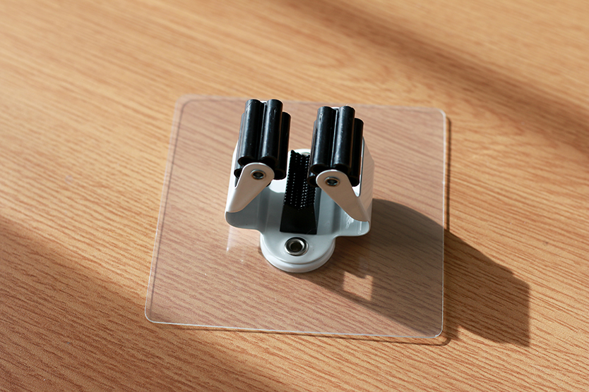 コロコロの置き場が定まらない問題 を10秒で解決 これを求めていたんだ Roomie ルーミー