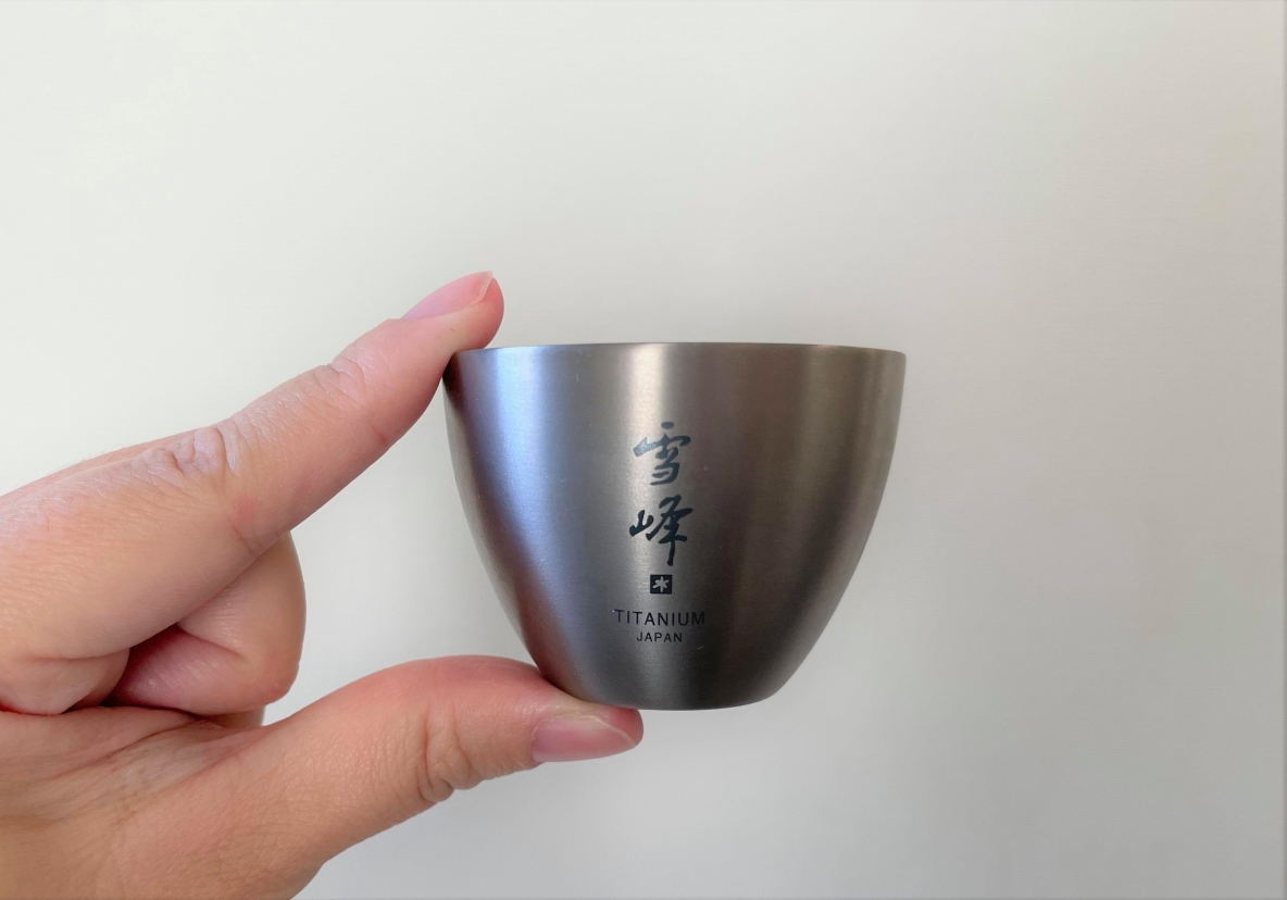 キャンプ好きな夫へ スノーピークのお猪口と久保田 焚火を見ながら語らう 時間 をプレゼント Roomie ルーミー