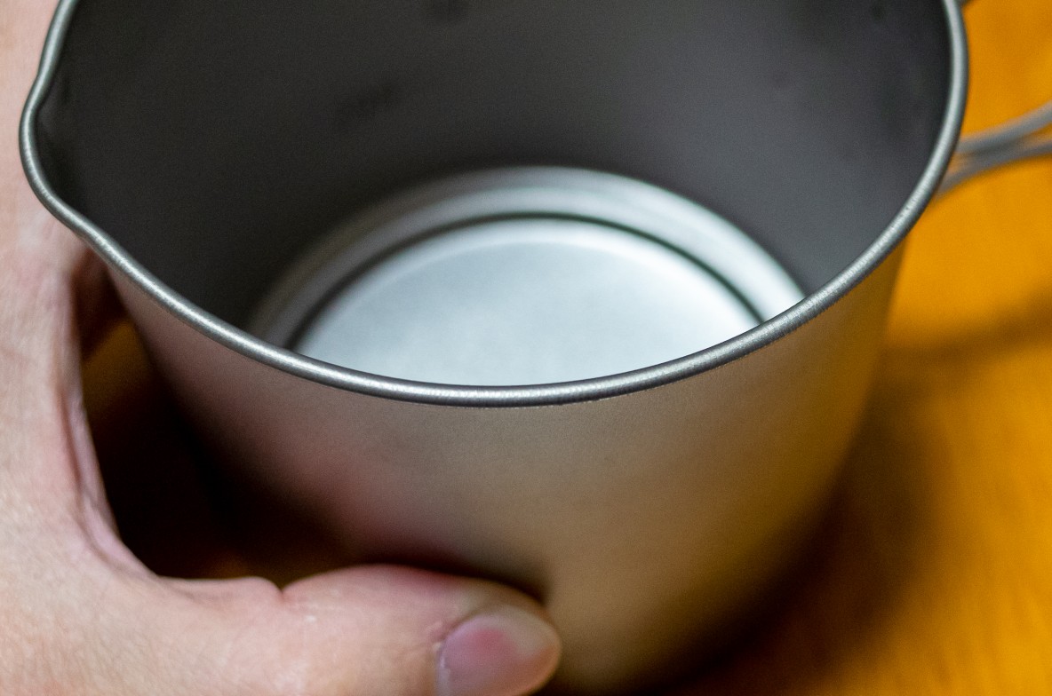 Evernewの チタンマグポット900 が二人キャンプで大活躍 スタッキングもできちゃうよ Roomie ルーミー