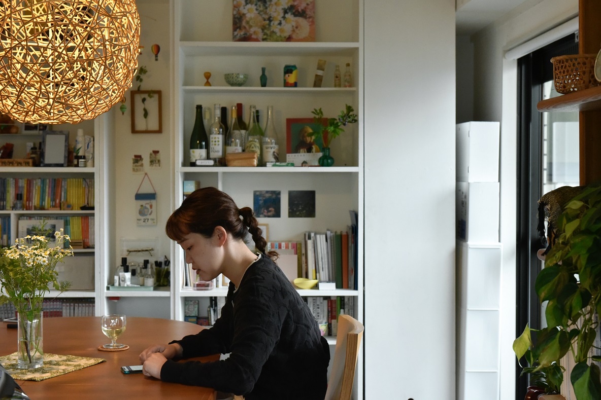 賃貸なのにdiyし放題 遊びと仕掛けが詰まった 51 ワンルームのふたり暮らし みんなの部屋 Roomie ルーミー