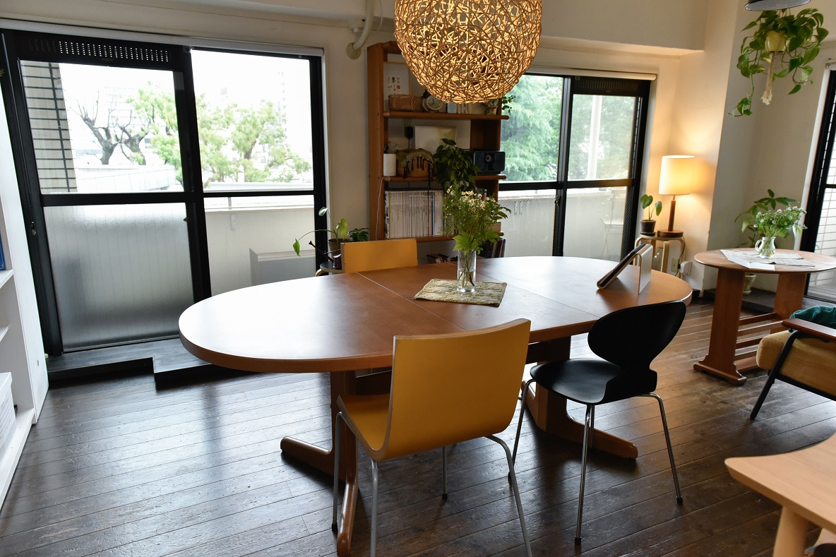 賃貸なのにdiyし放題 遊びと仕掛けが詰まった 51 ワンルームのふたり暮らし みんなの部屋 Roomie ルーミー